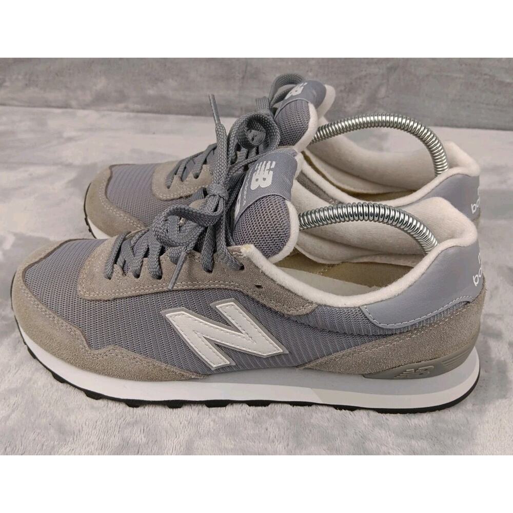 New Balance 515 Men’s 8.5 Gray Suede Classic Running Walking Shoes - Picture 3 of 9